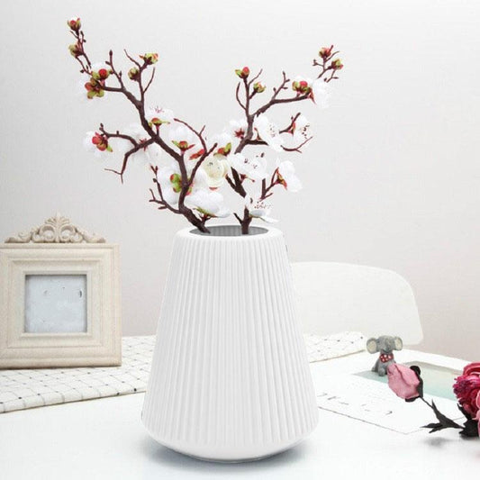 Decorative Wet and Dry Flower Vases for Creative Home Furnishings - Milk White